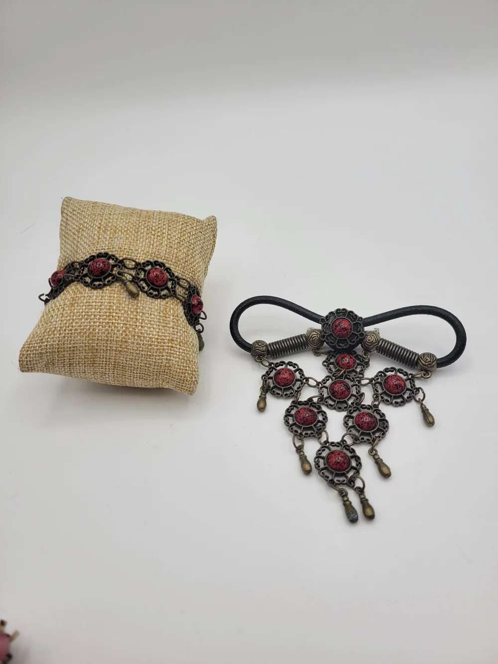 Vintage-Inspired Red Stone And Gunmetal Brooch And Bracelet Set